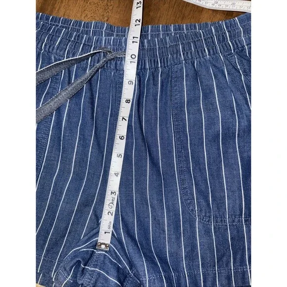 J.Crew Blue Stripe Chambray Pull On Shorts Nautical Coastal Elastic Waist Sz M - Picture 10 of 11